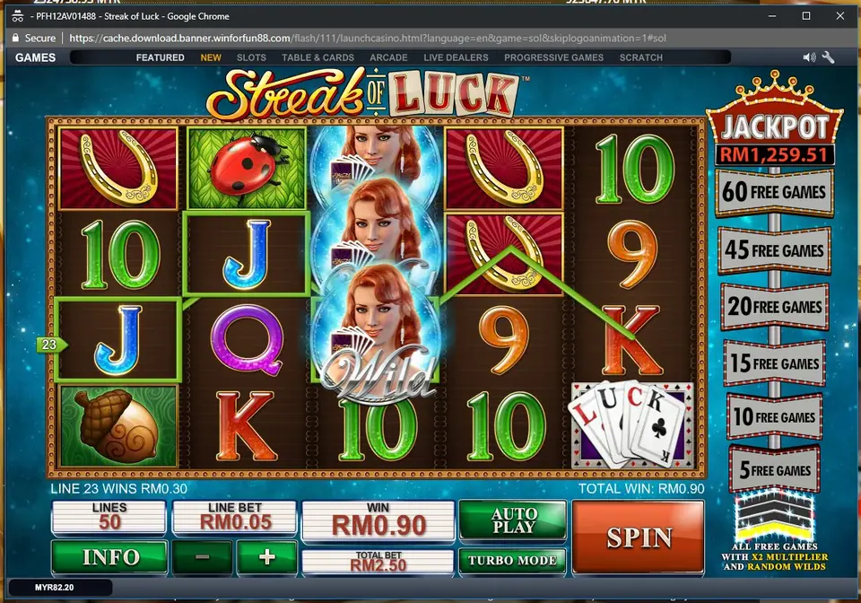 Three lucky sevens lined up in Streak of Luck